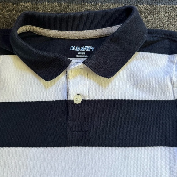 Old Navy Black and White Striped Polo Shirt Size 5 - Picture 2 of 3